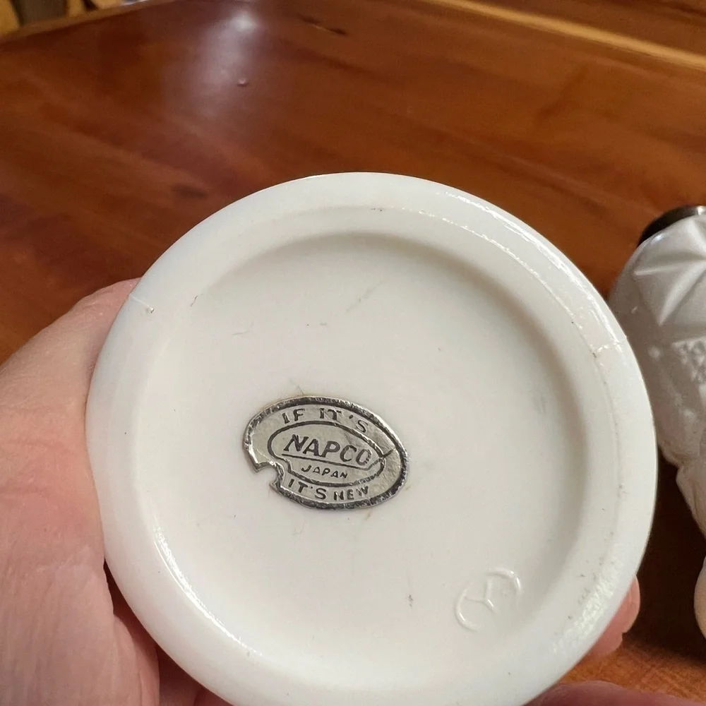 Vintage Napco Japan Souvenir Milk Glass Salt Pepper Shakers